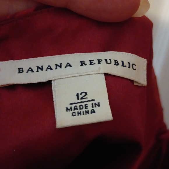Banana Republic Red Silk Sleeveless Blouse - 12 - Picture 4 of 4